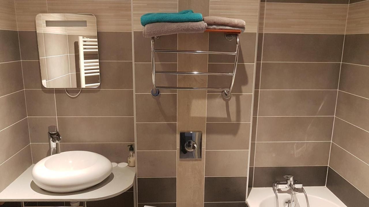 Le Betrot Bed and Breakfast Estissac Εξωτερικό φωτογραφία
